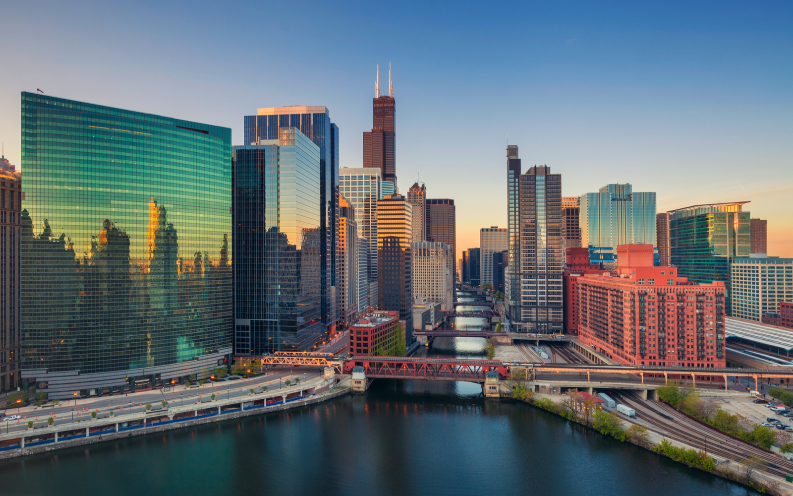 Is Chicago Safe? | Travel Tips & Safety Concerns