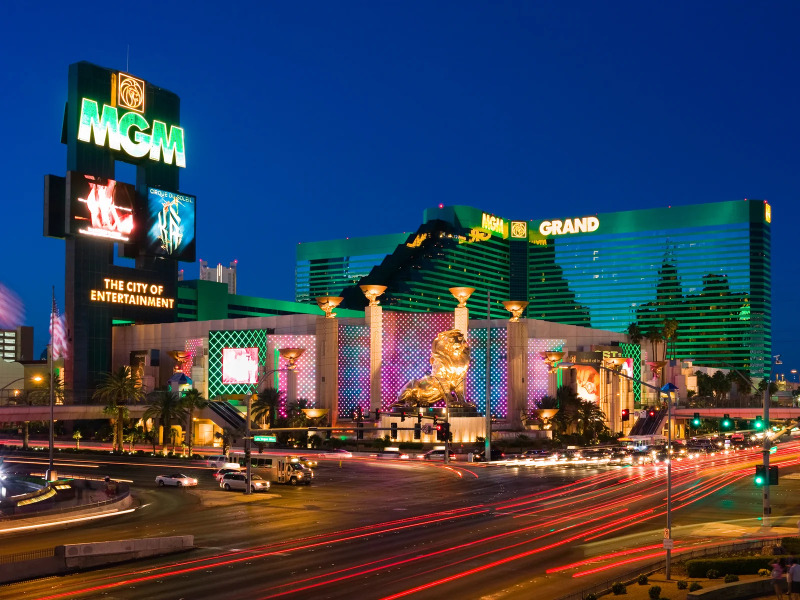 The MGM Grand, one of the best things to do in Las Vegas, viewed at night from the strip
