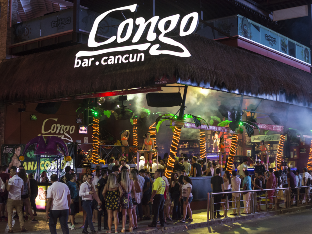 cheap clubs in cancun