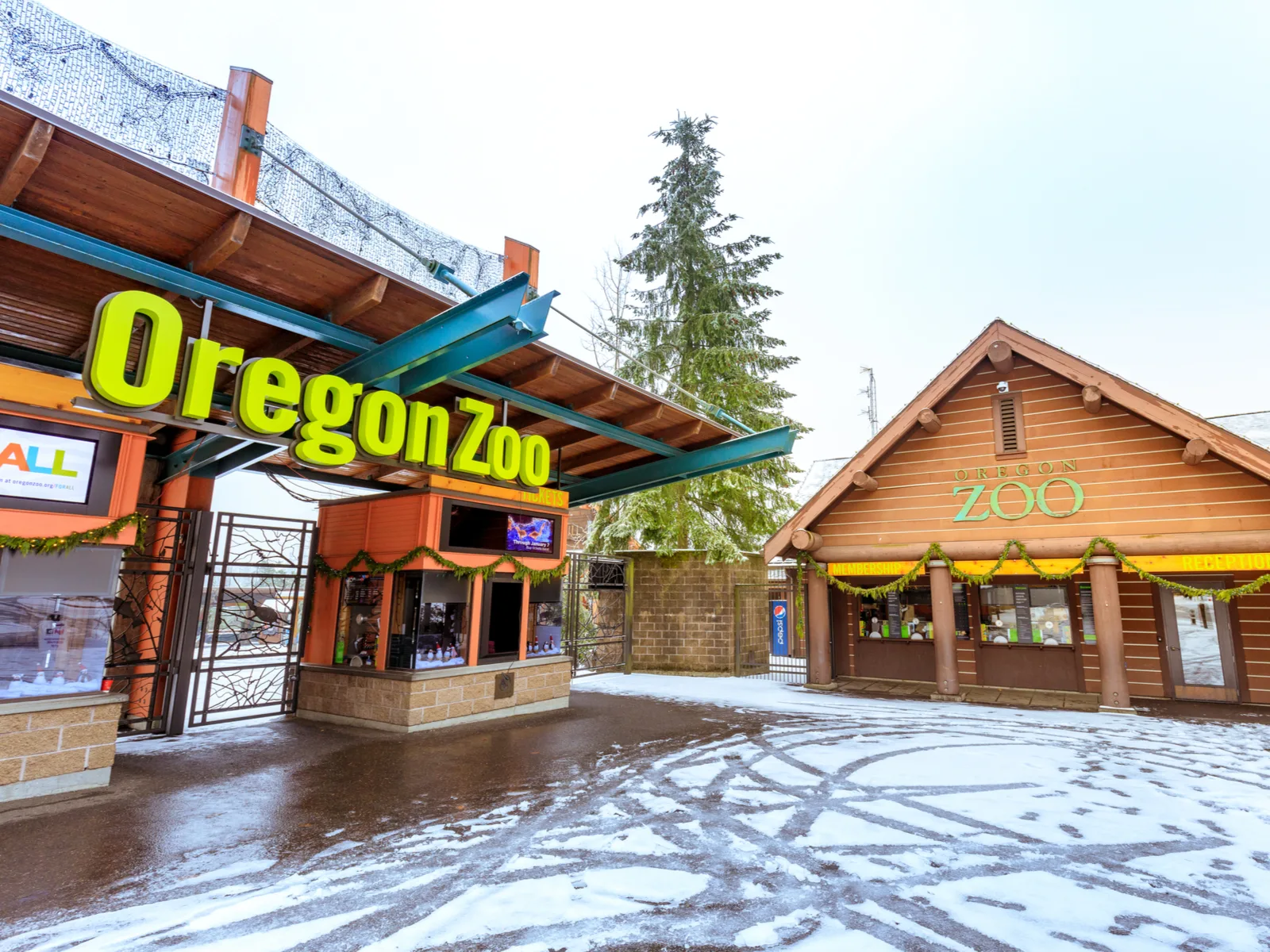 Exterior of the zoo in Portland, one of the best places to visit in Oregon