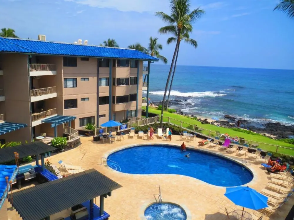 Photo of the pool deck at the Kona Reef Resort, one of our top picks for Kona's best hotels