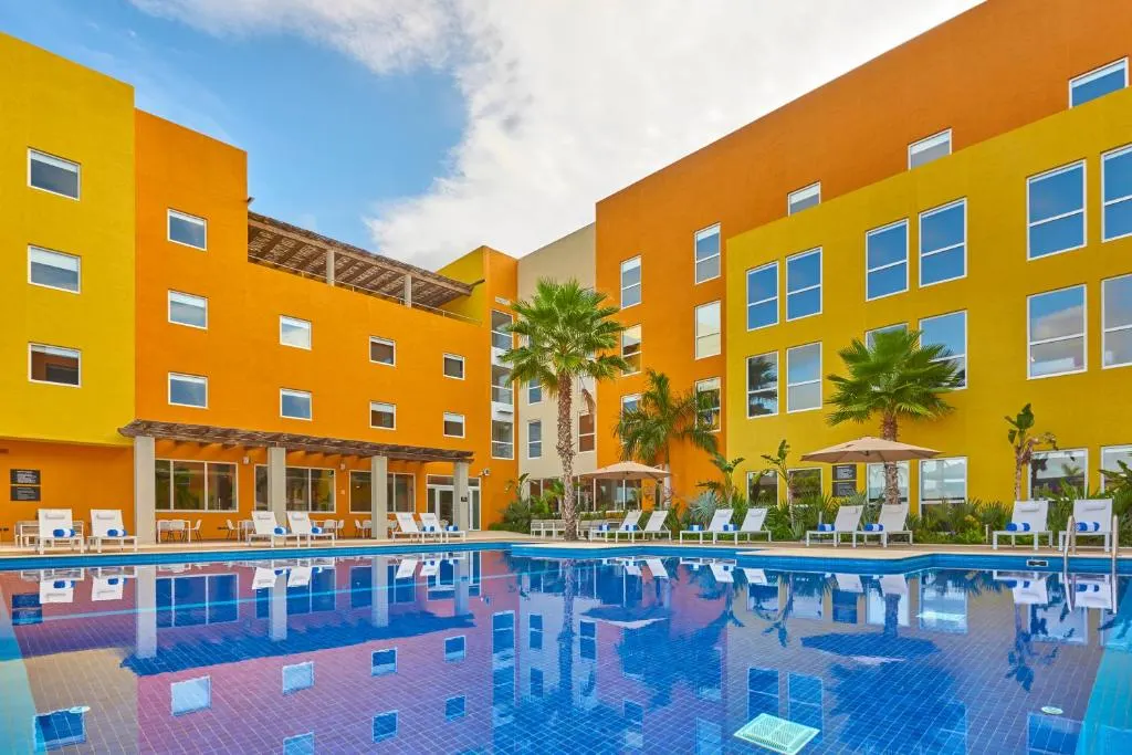 Pool of the City Plus hotel, one of the best all-inclusive resorts in Cabo