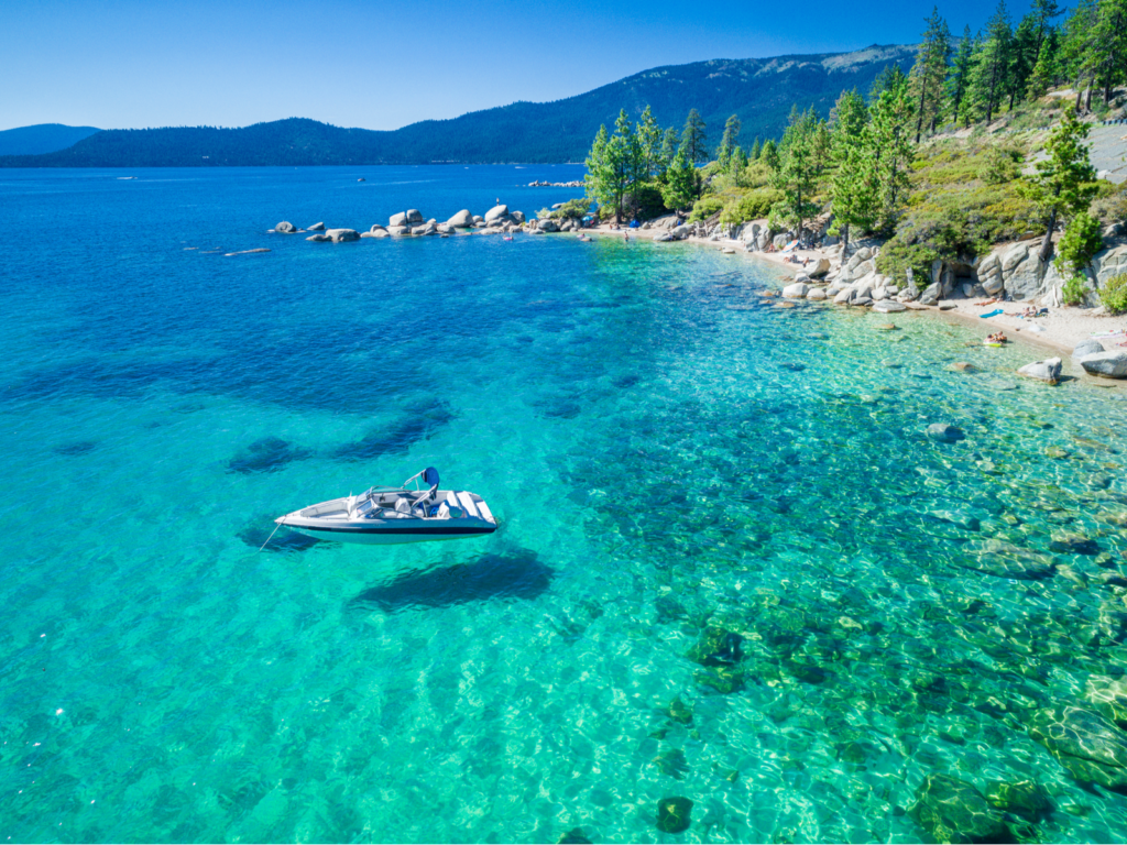 The Best Time To Visit Lake Tahoe In 2022 | Travellers 🧳