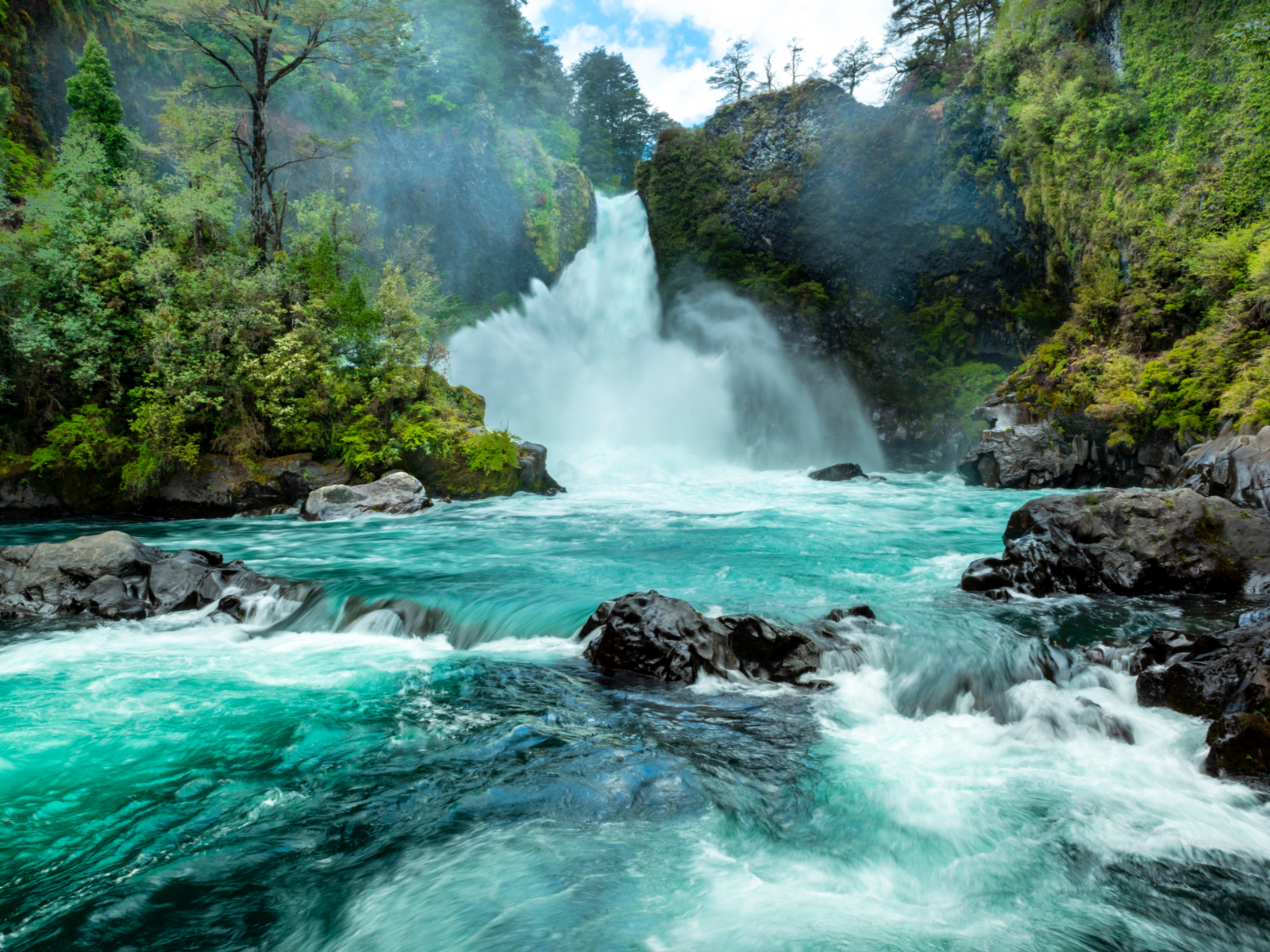 Salto Huilo Huilo, Pangulipulli, Valdivia Province pictured during the best time to visit Chile