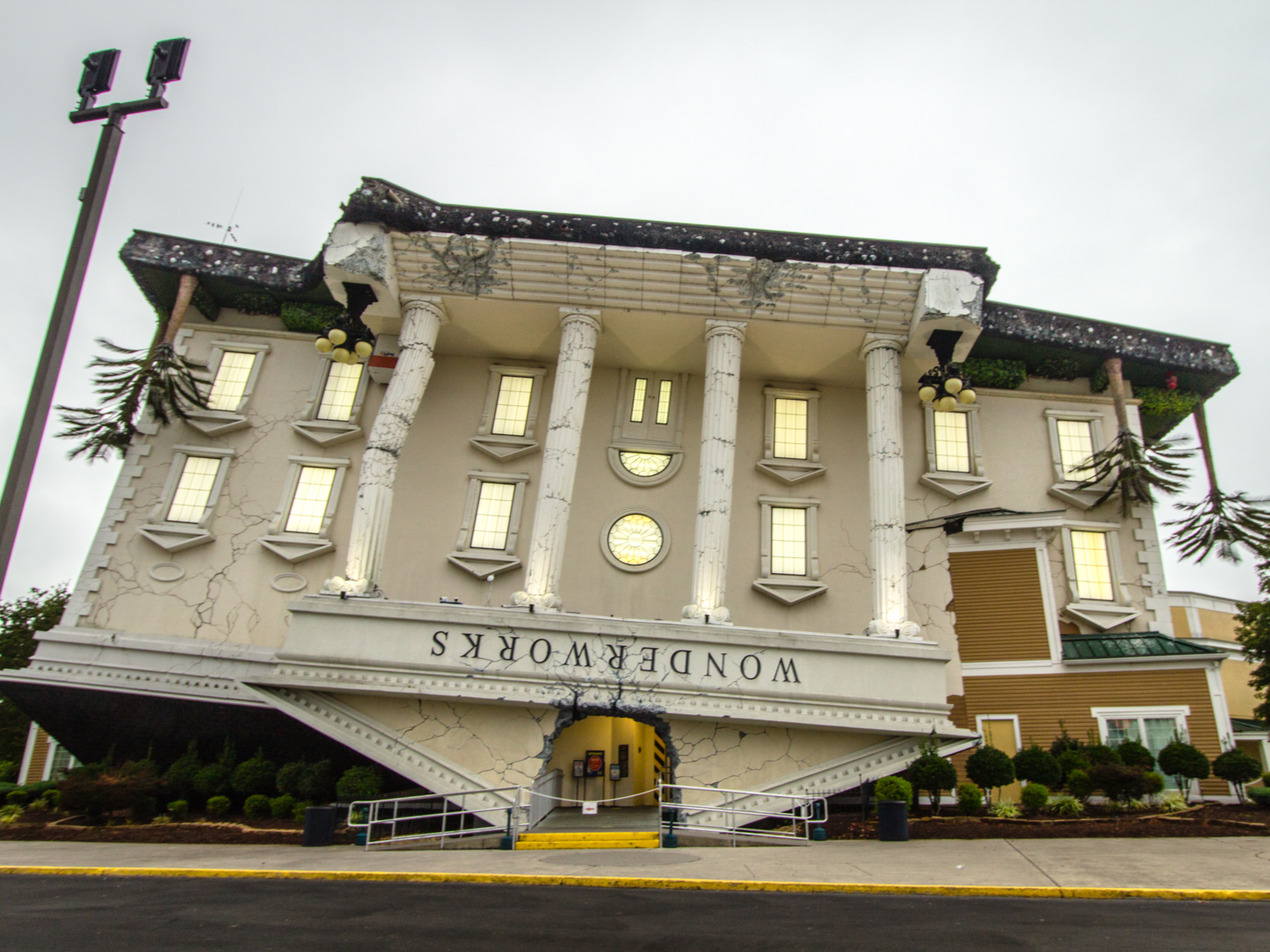 wonderworks, a mind-bending upside-down museum with four front columns and one of the best things to do in pigeon forge