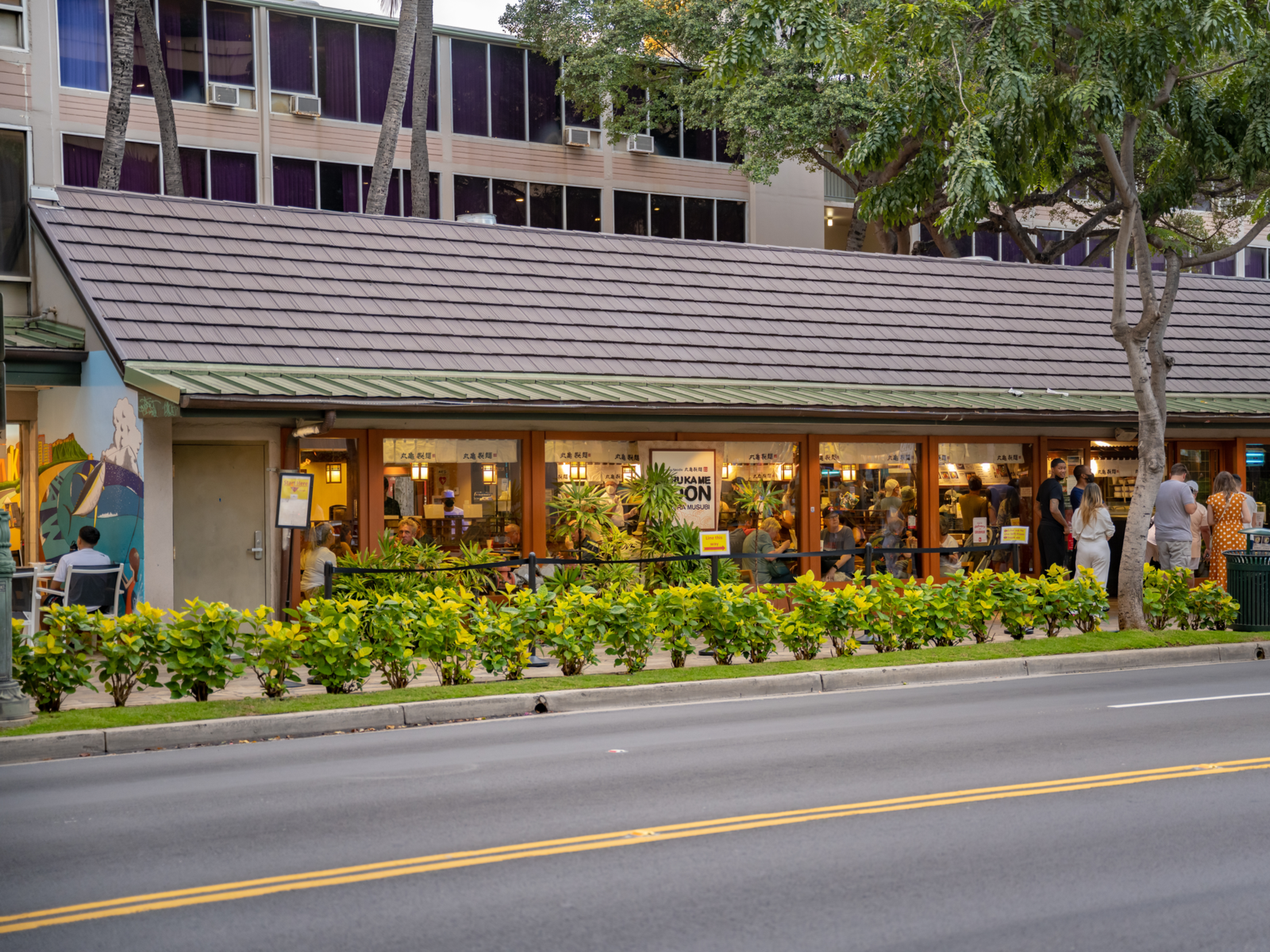 One of the best restaurants in Oahu, pictured in downtown Waikiki