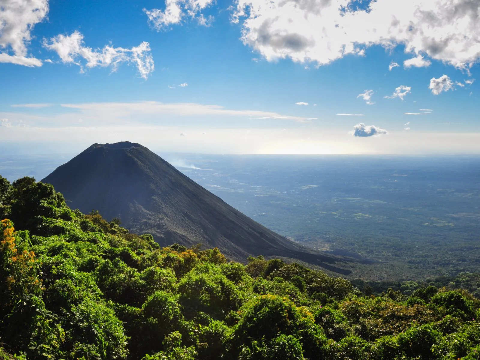 For a post titled Is El Salvador Safe, Izalco Volcano from Cerro Verde National Park
