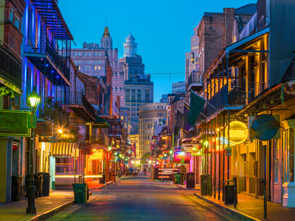 Is New Orleans Safe to Visit in 2022? Safety Concerns Travellers 🧳