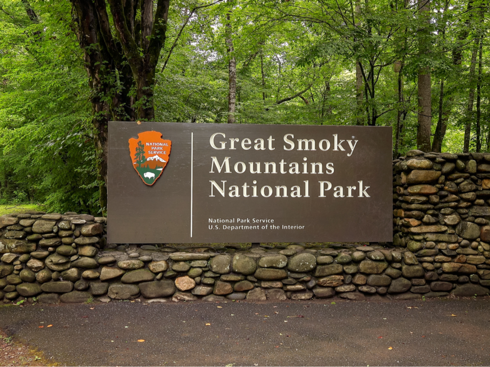 entrance signage of the most popular destination and one of the best things to do in pigeon forge, great smoky mountains national park