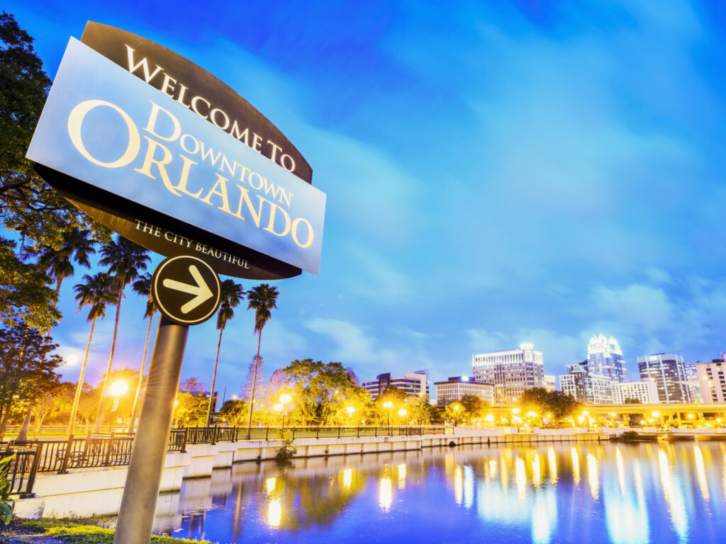 The Best Time To Visit Orlando In 2022 | Travellers 🧳