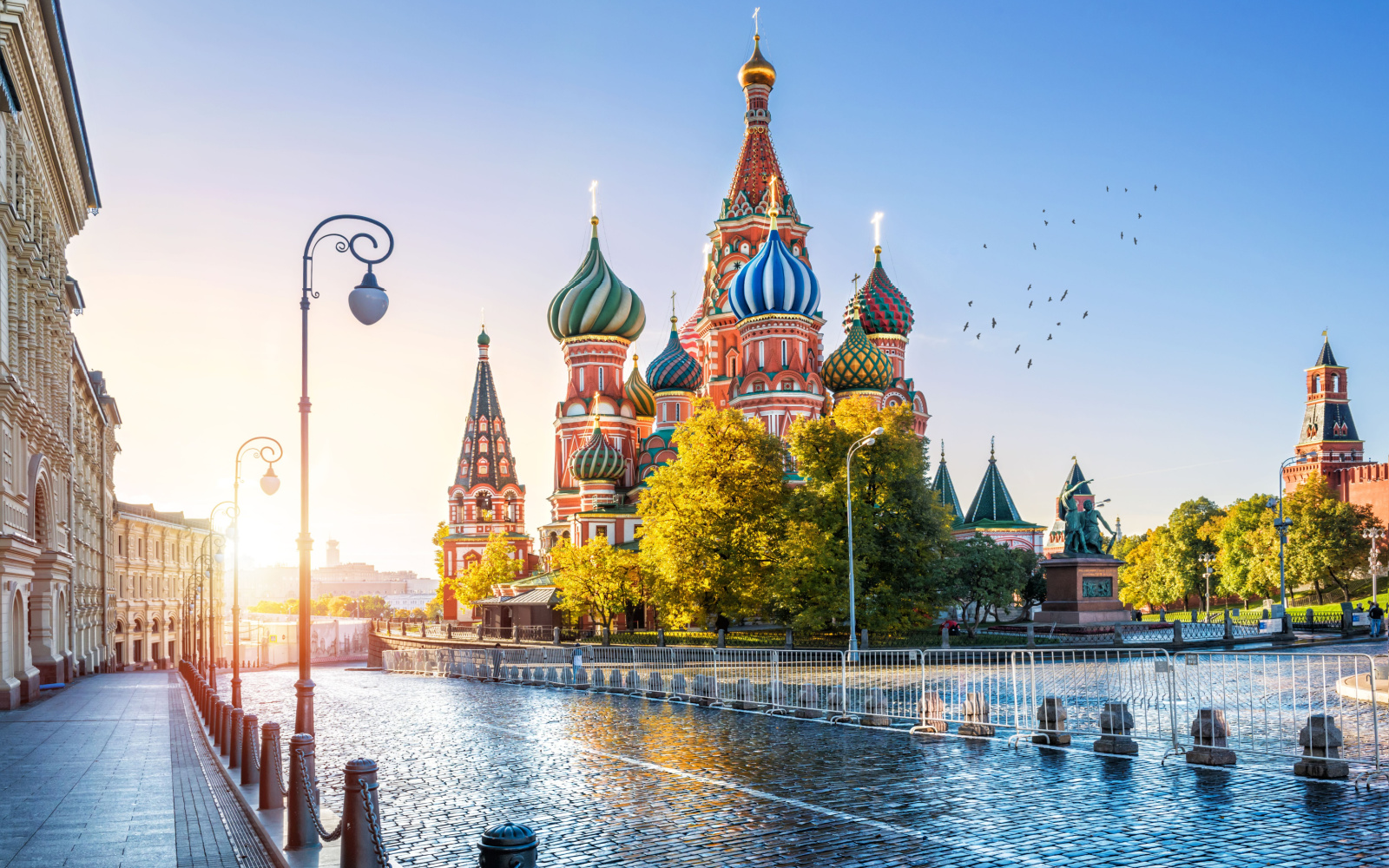 The Best & Worst Times to Visit Russia in 2023