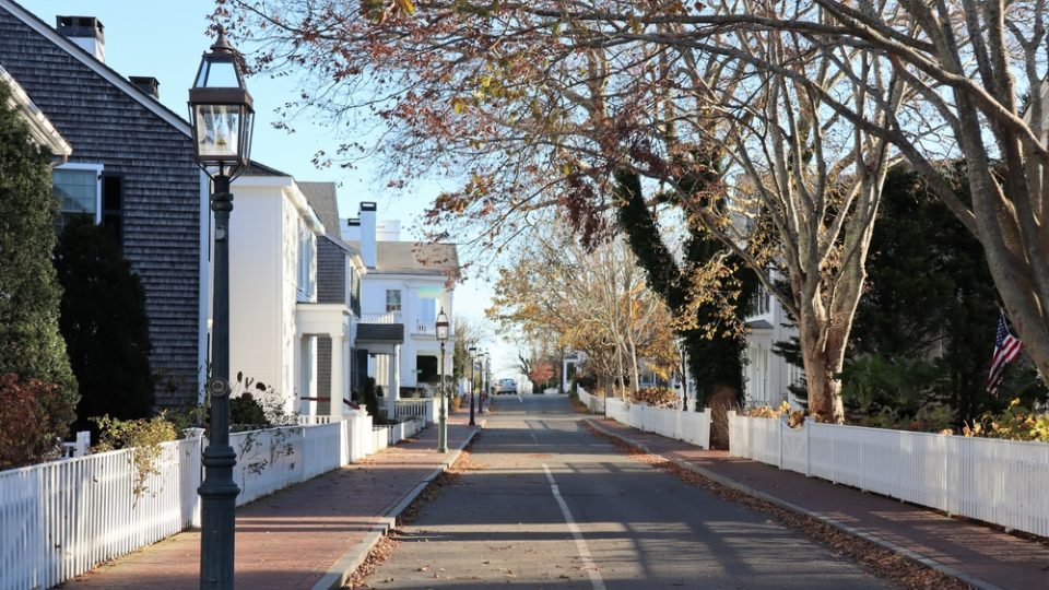 The Best Time To Visit Martha S Vineyard In 2024   Shutterstock 2121896942 960x540 