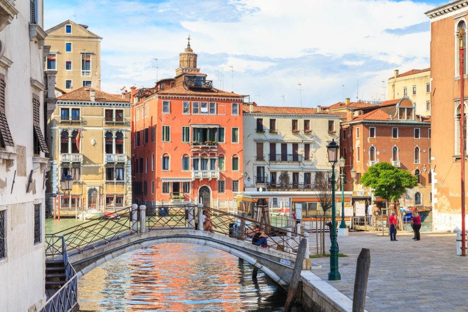 Where To Stay In Venice In 2024 Best Areas Hotels   Shutterstock 2159538241 960x640 