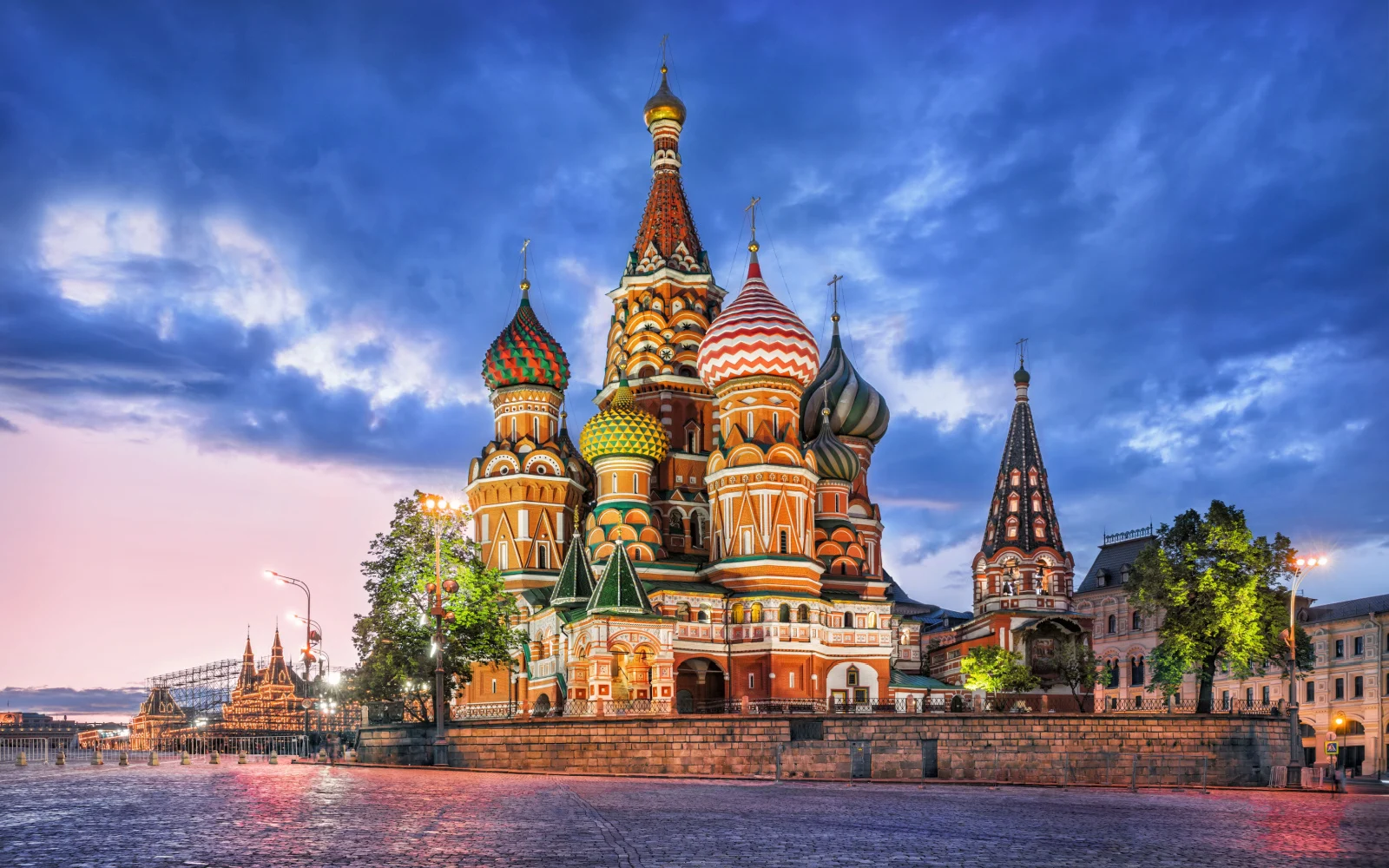 The Best & Worst Times to Visit Moscow in 2024