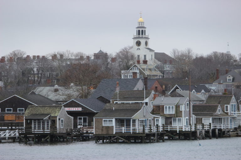 📅 The Overall Best & Worst Times to Visit Nantucket in 2025