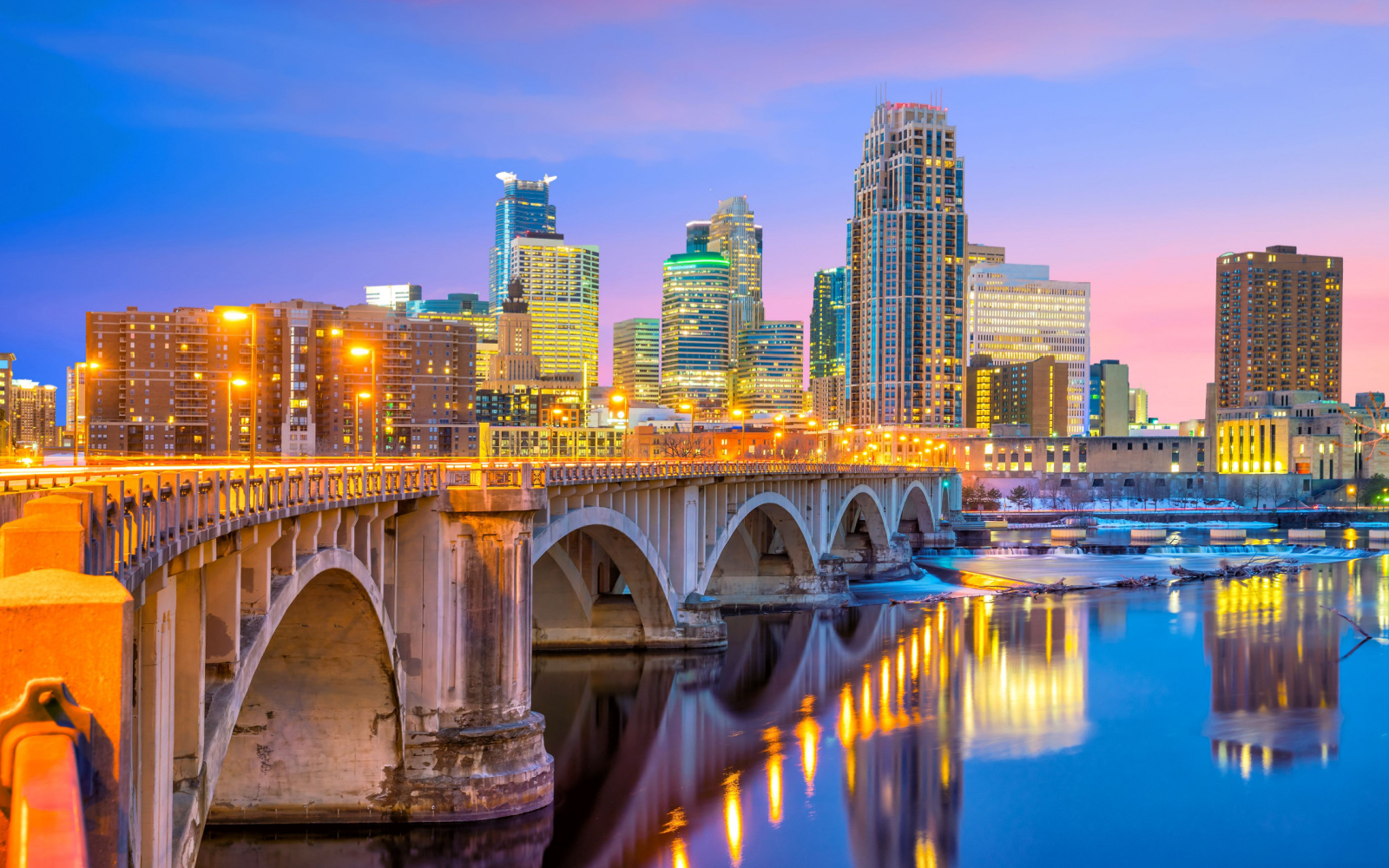 The Best & Worst Times to Visit Minnesota in 2023