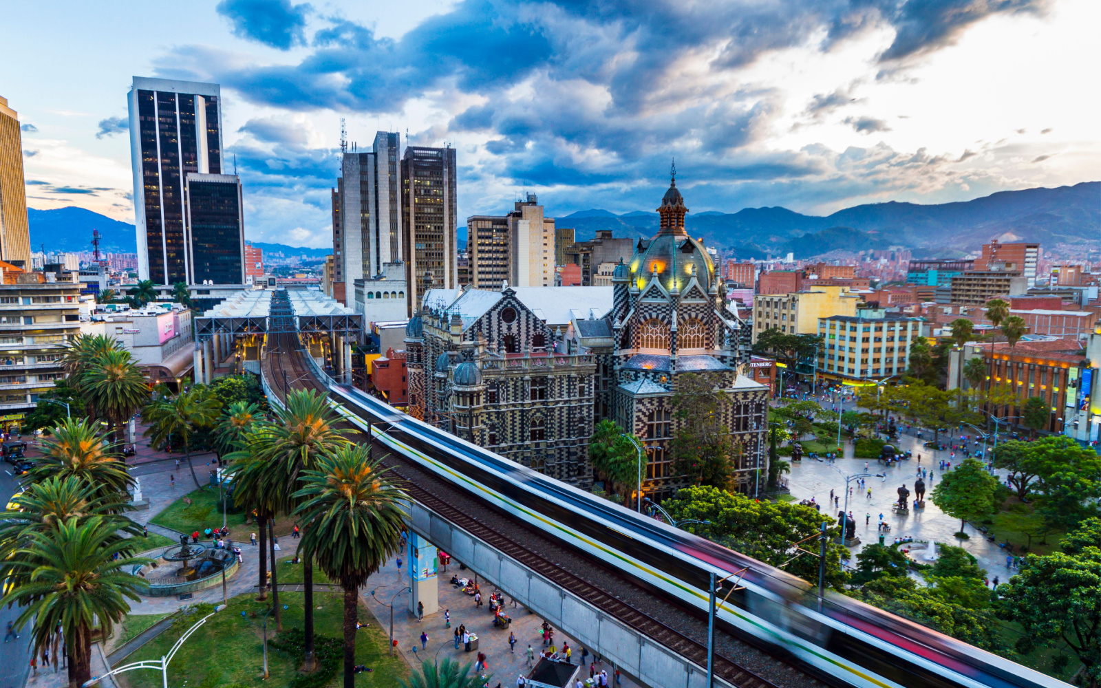 The Best & Worst Times to Visit Medellin in 2024