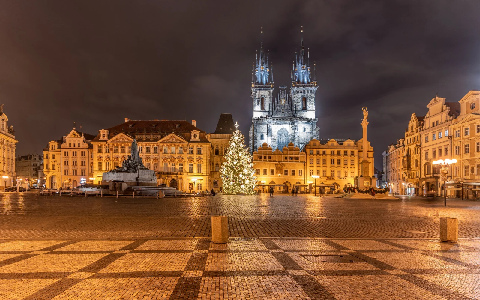 The 16 Best Places to Visit in December in 2023