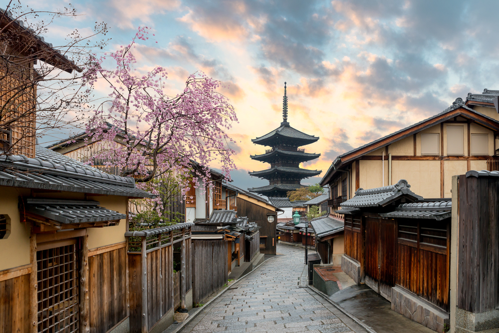 Neat view of the Yasaka Pagoda in Kyoto, one of our top picks for places to visit in August
