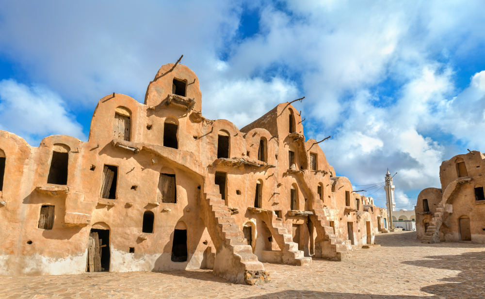 Ksar Oued Soltane in southern Tunisia on a nice day to highlight the best time to visit Tunisia