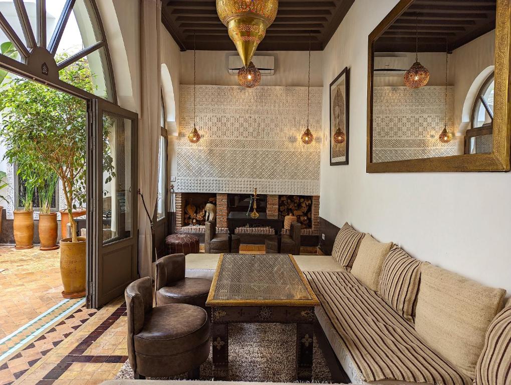 Eating room in the Riad Jardin Des Sens and Spa, one of our top picks for the best Marrakech Riads