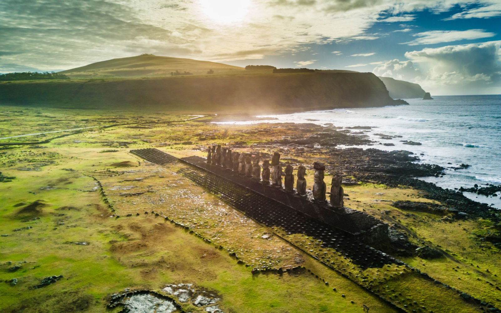 The Best Time to Visit Easter Island in 2024 | When to Go