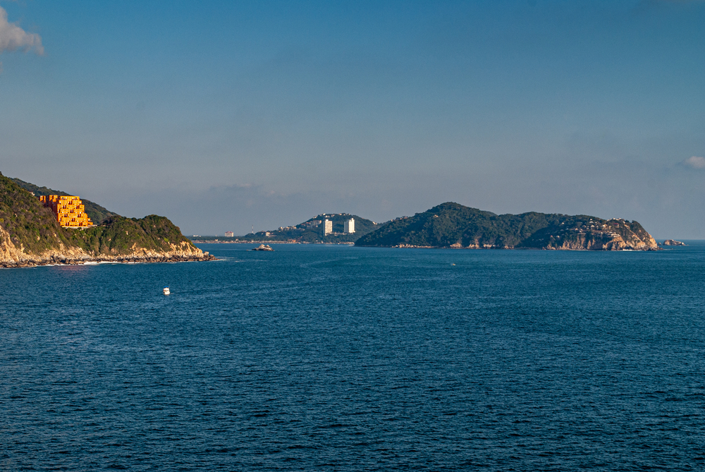 Photo of the still water over Puerto del Marques, one of the best places to stay on a trip to Acapulco
