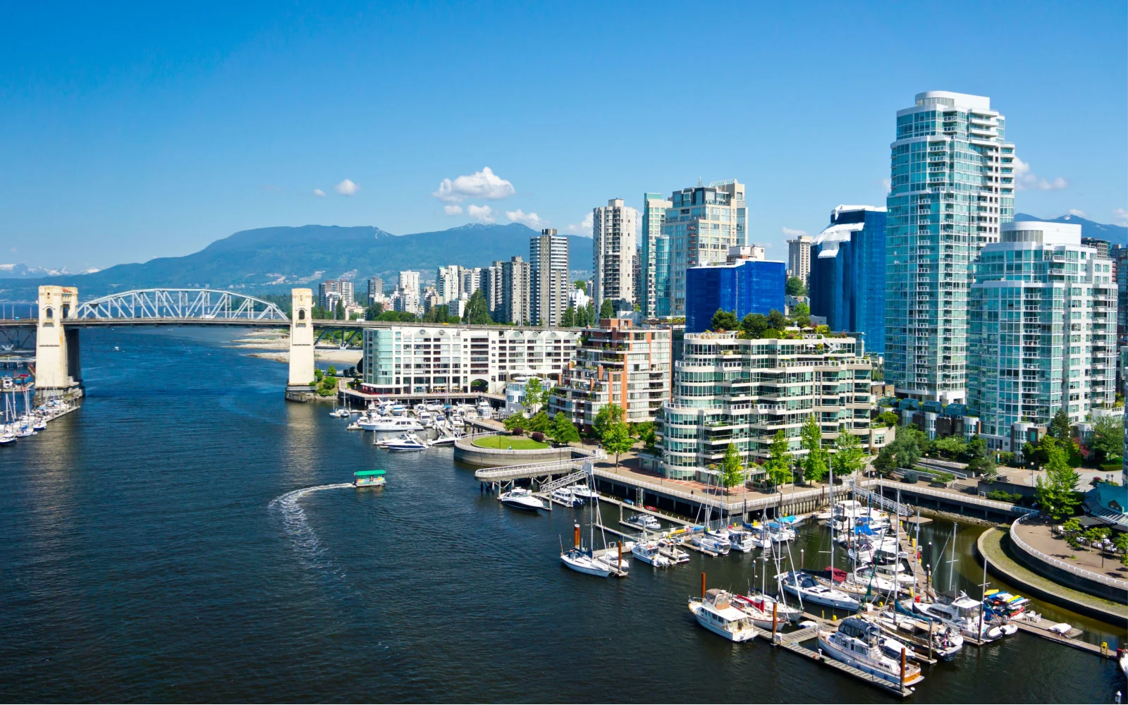 Where to Stay in Vancouver in 2023 | Best Areas & Hotels