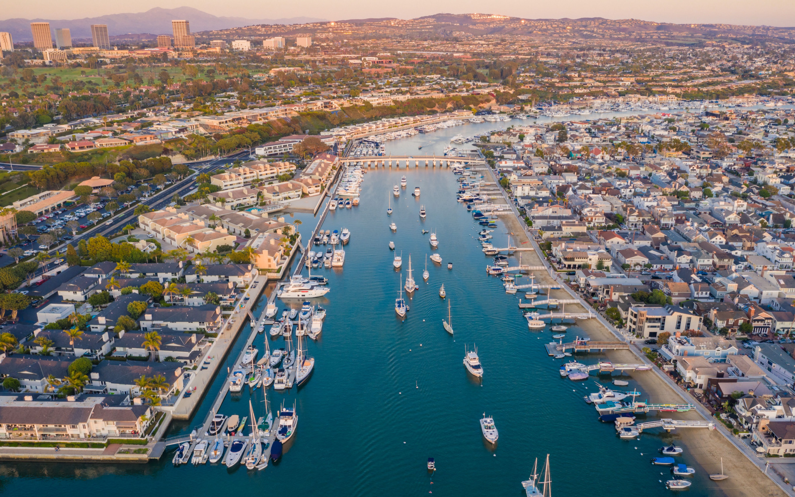Why You Should Visit Balboa Island (and Things to Do!)