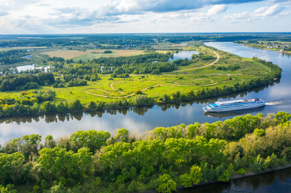 What Is The Longest River In Europe 2024 Guide   Shutterstock 1479690596 960x639 