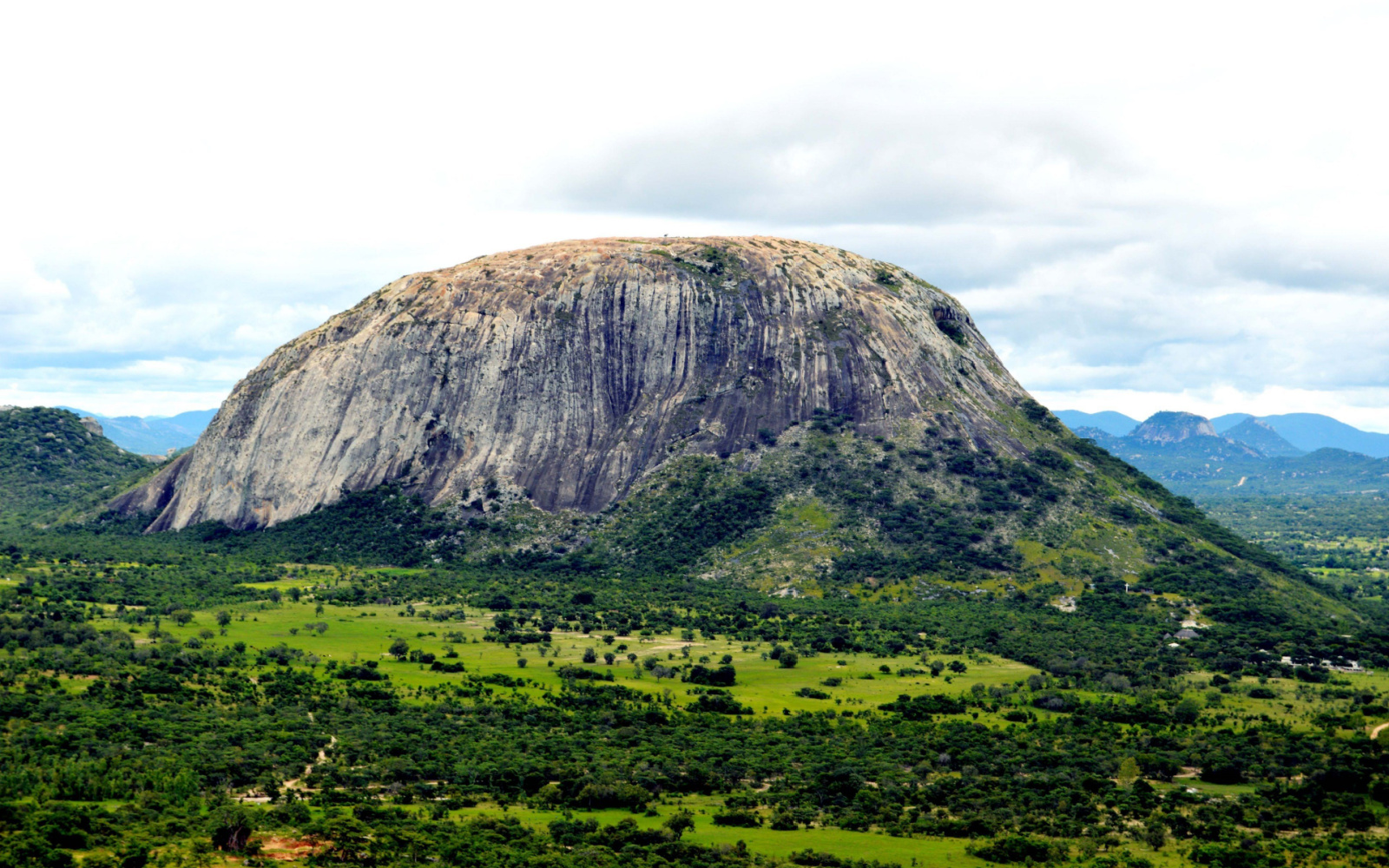 Where to Stay in Zimbabwe in 2023 | Best Areas & Hotels