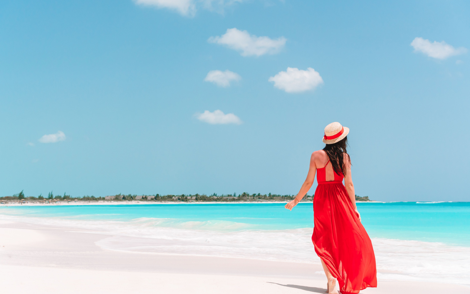 What to Wear to the Bahamas (2024 Packing Guide)