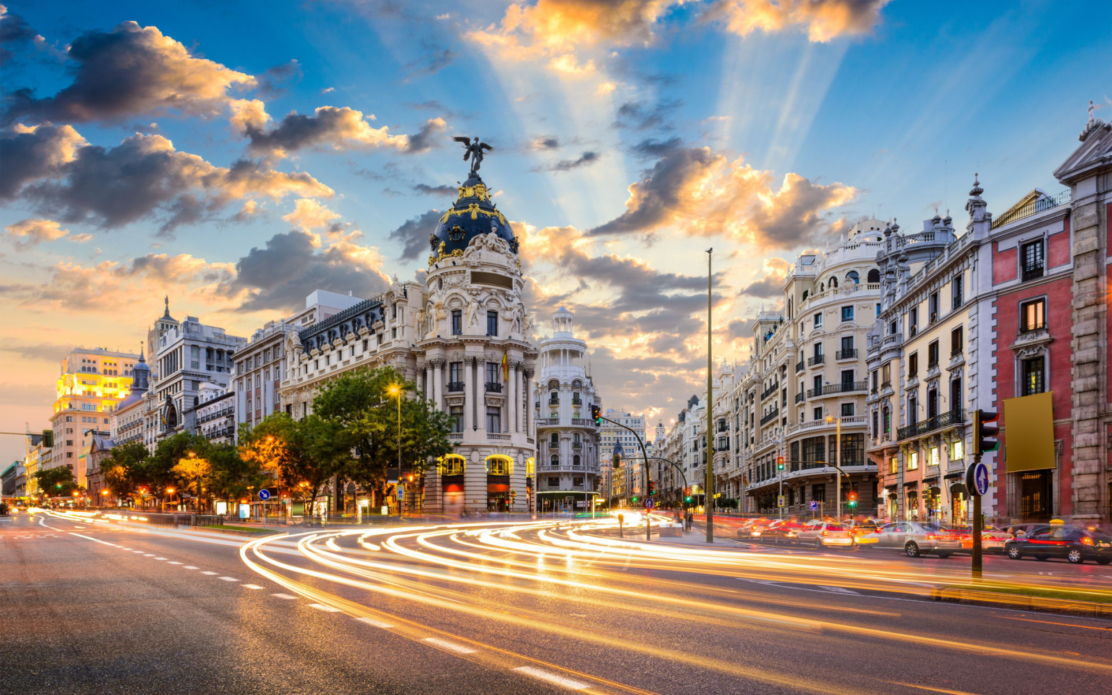 The Best & Worst Times to Visit Madrid in 2024 (Our Take)