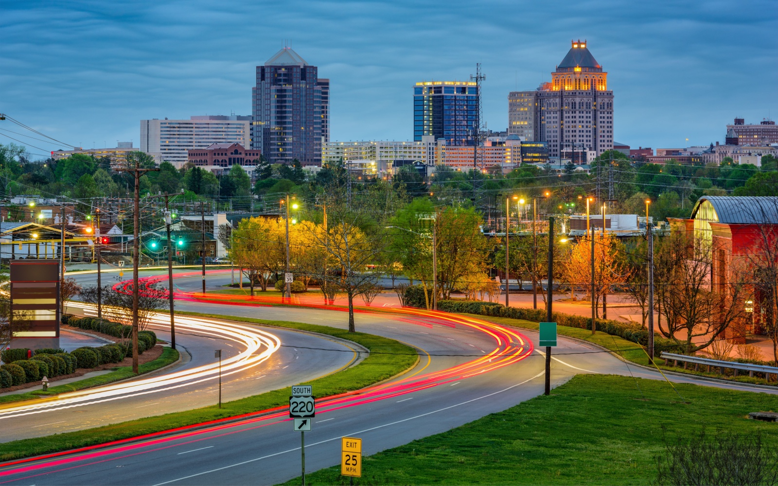 The Best & Worst Times to Visit North Carolina in 2024