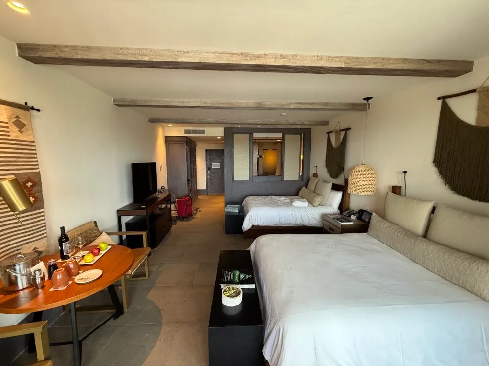 unico oceanview suite