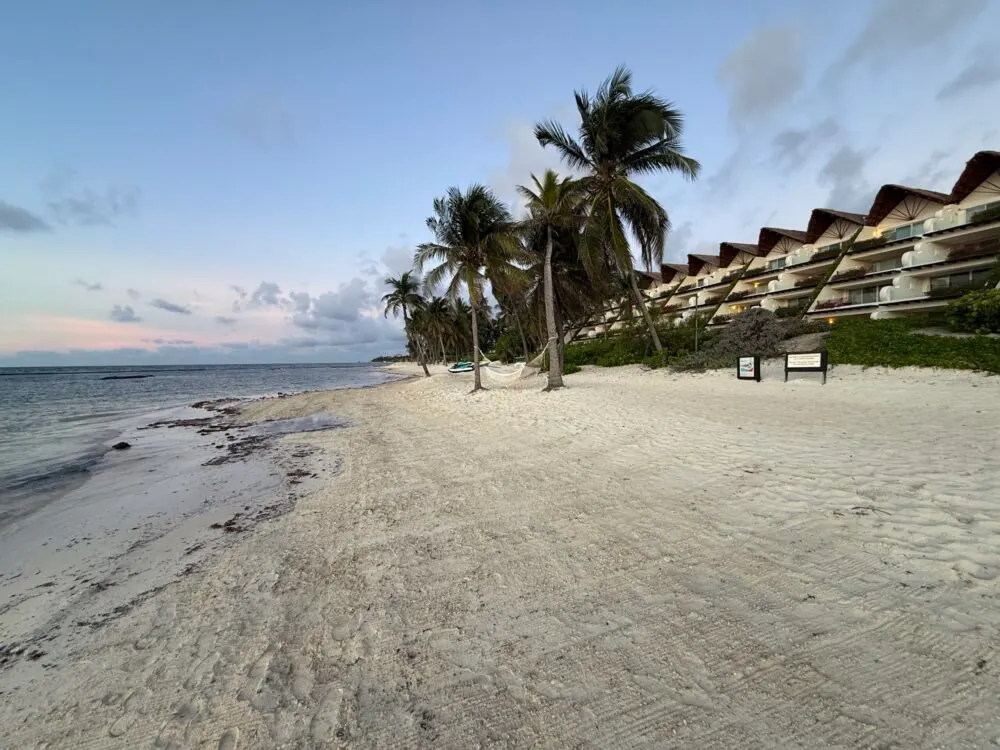 View toward the end of the beach walking toward the Grand Class room block